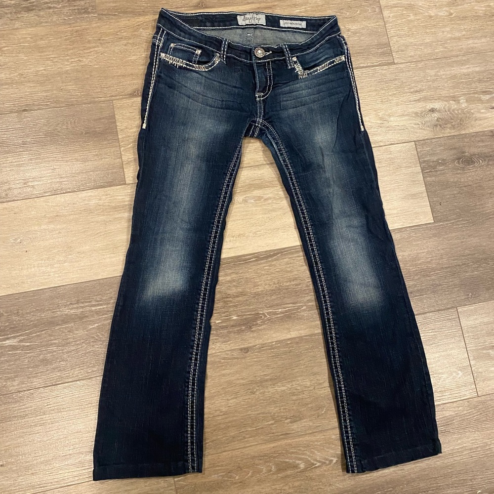 Super cute jeans!